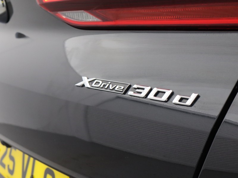 2025 (25) BMW X6 xDrive30d MHT M Sport 5dr Step Auto 4981850