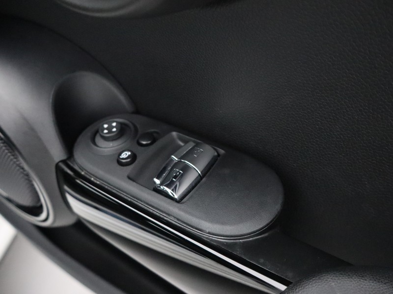 2023 (23) MINI HATCHBACK 1.5 Cooper Sport 3dr Auto 4975422