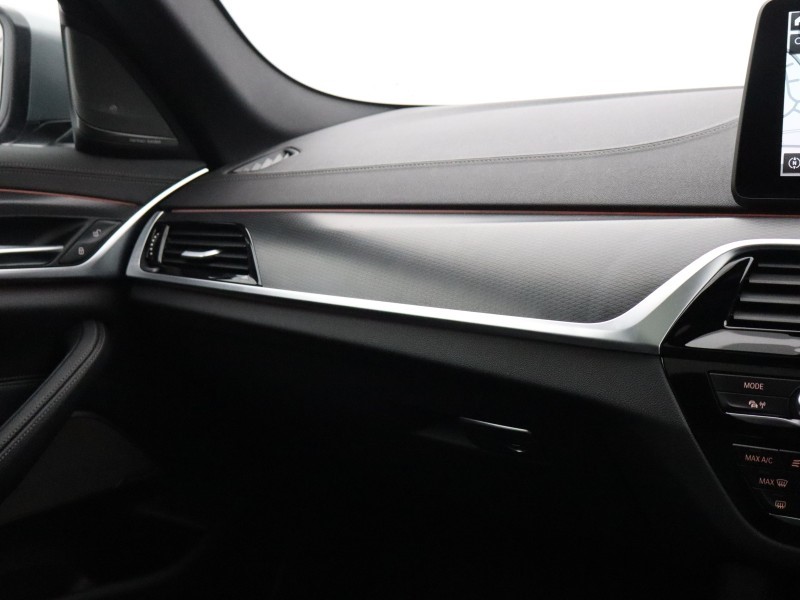 2023 (72) BMW 5 SERIES 520d MHT M Sport 4dr Step Auto 4992354