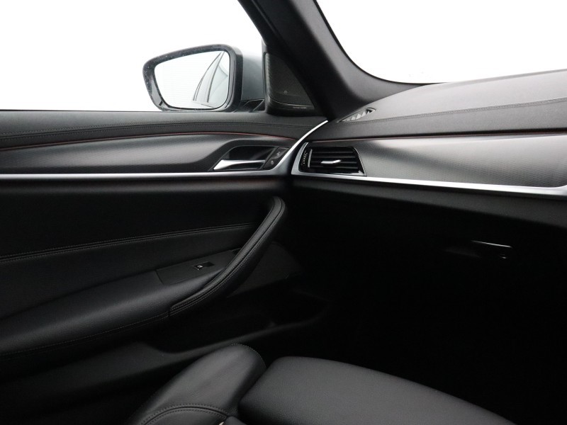 2023 (72) BMW 5 SERIES 520d MHT M Sport 4dr Step Auto 4992355