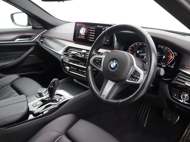2023 (72) BMW 5 SERIES 520d MHT M Sport 4dr Step Auto 4992345