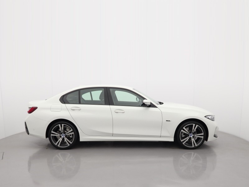 2022 (72) BMW 3 SERIES 330e M Sport 4dr Step Auto 5008360