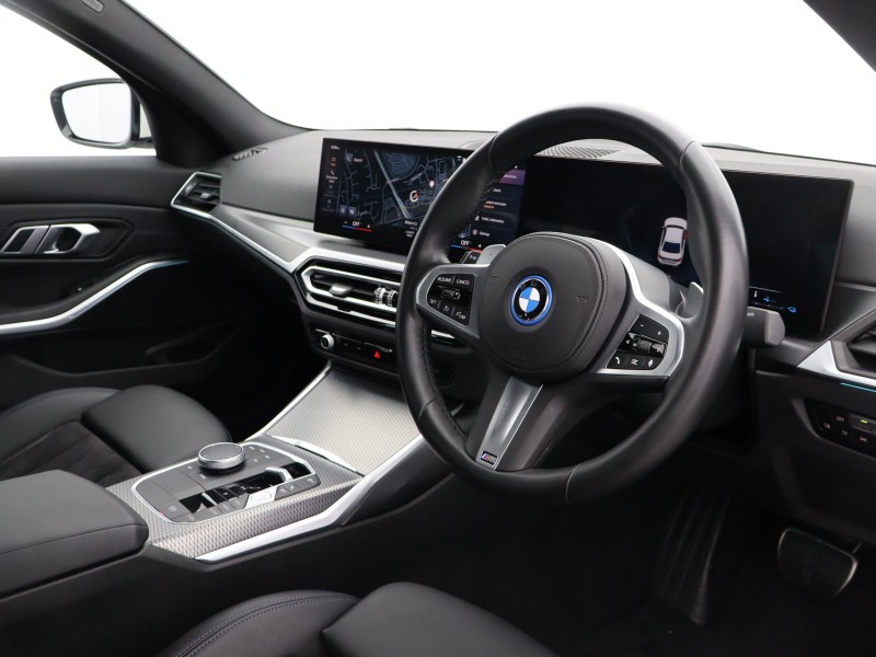 2022 (72) BMW 3 SERIES 330e M Sport 4dr Step Auto 5008384