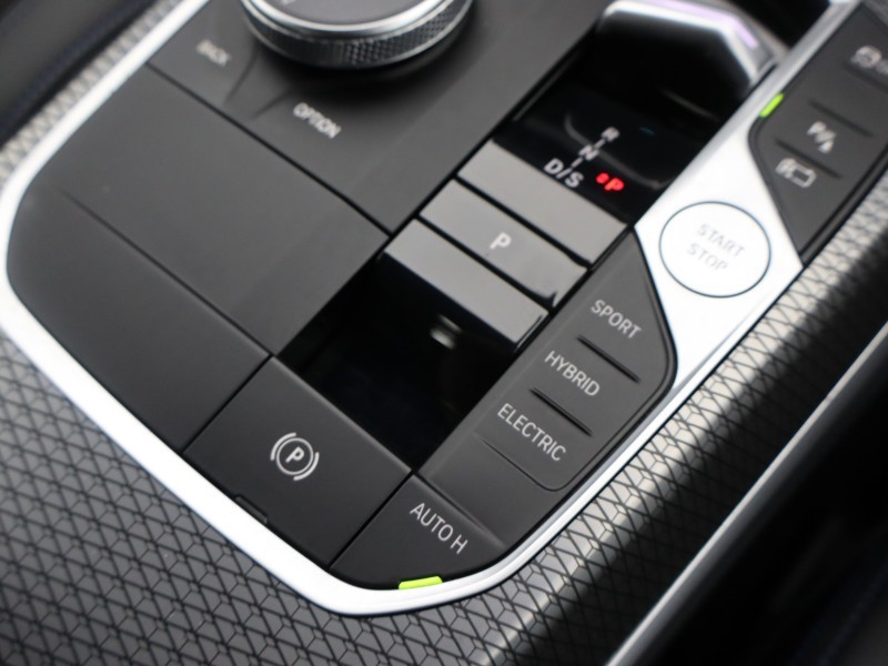 2022 (72) BMW 3 SERIES 330e M Sport 4dr Step Auto 5008403