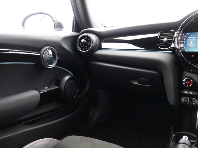 2022 (72) MINI HATCHBACK 2.0 John Cooper Works 3dr Auto 5016170