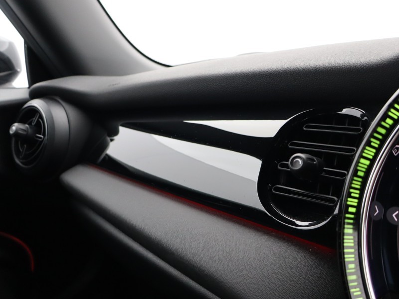 2022 (72) MINI HATCHBACK 2.0 John Cooper Works 3dr Auto 5016181