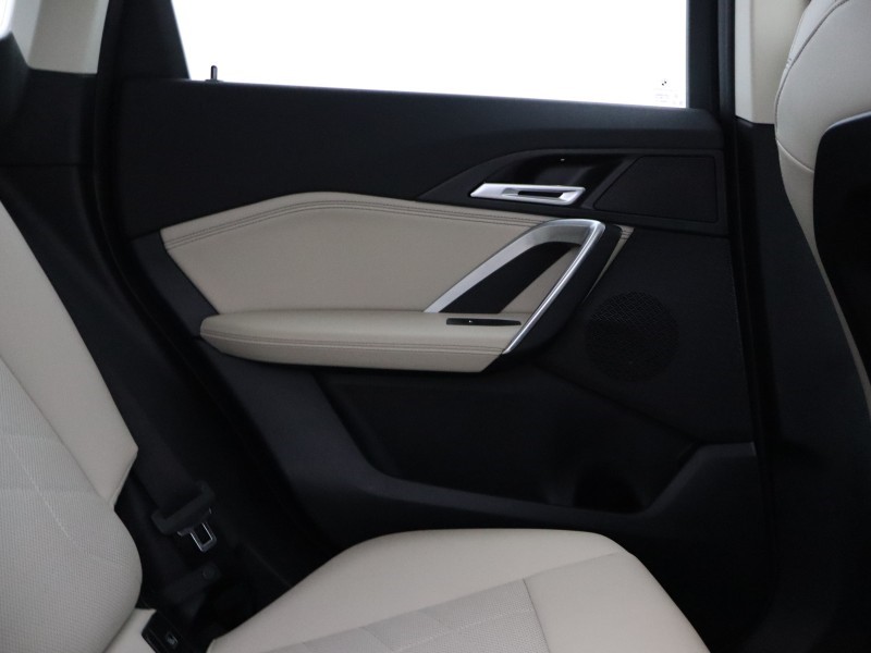 2023 (72) BMW X1 xDrive 23i MHT xLine 5dr Step Auto 5018131