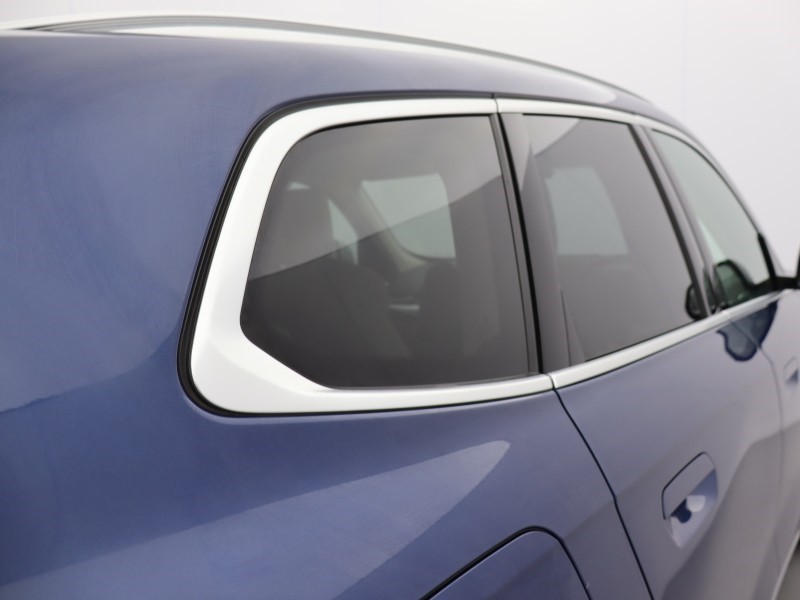 2023 (72) BMW X1 xDrive 23i MHT xLine 5dr Step Auto 5018121