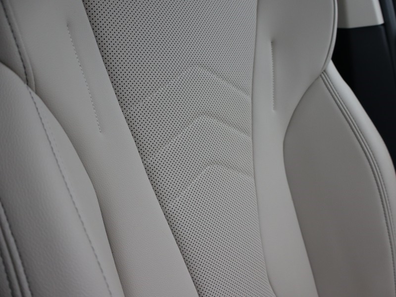 2023 (72) BMW X1 xDrive 23i MHT xLine 5dr Step Auto 5018156