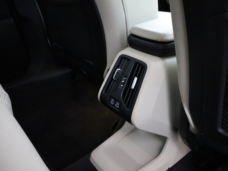 2023 (72) BMW X1 xDrive 23i MHT xLine 5dr Step Auto 5018132