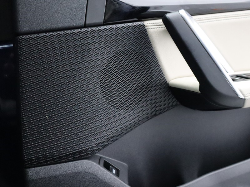 2023 (72) BMW X1 xDrive 23i MHT xLine 5dr Step Auto 5018144