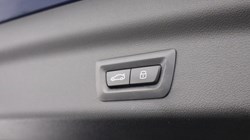 2023 (72) BMW X1 xDrive 23i MHT xLine 5dr Step Auto 5018120