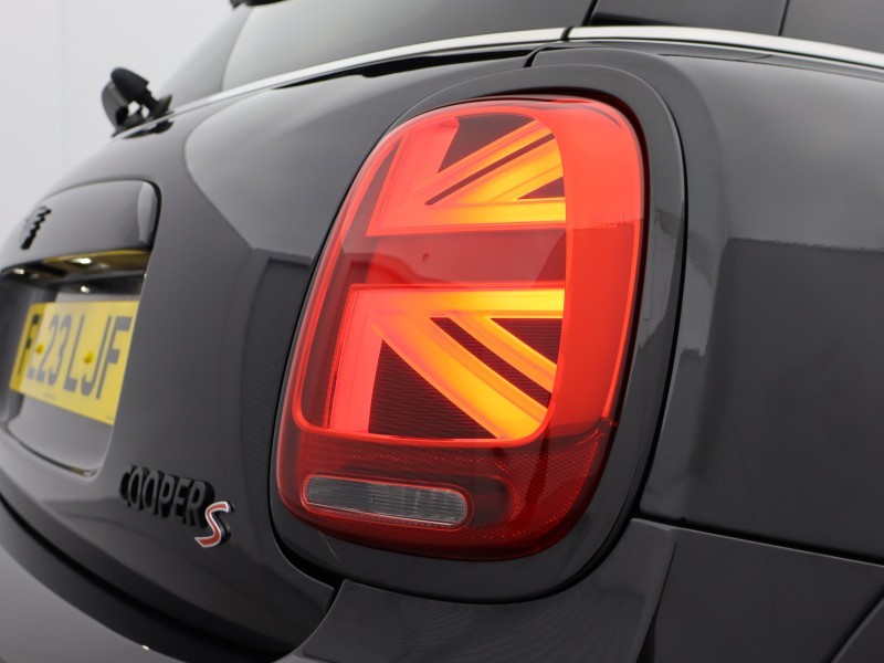 2023 (23) MINI HATCHBACK 2.0 Cooper S Sport 3dr Auto 5010828