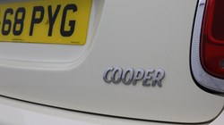 2018 (68) MINI HATCHBACK 1.5 Cooper Classic II 5dr 5113079