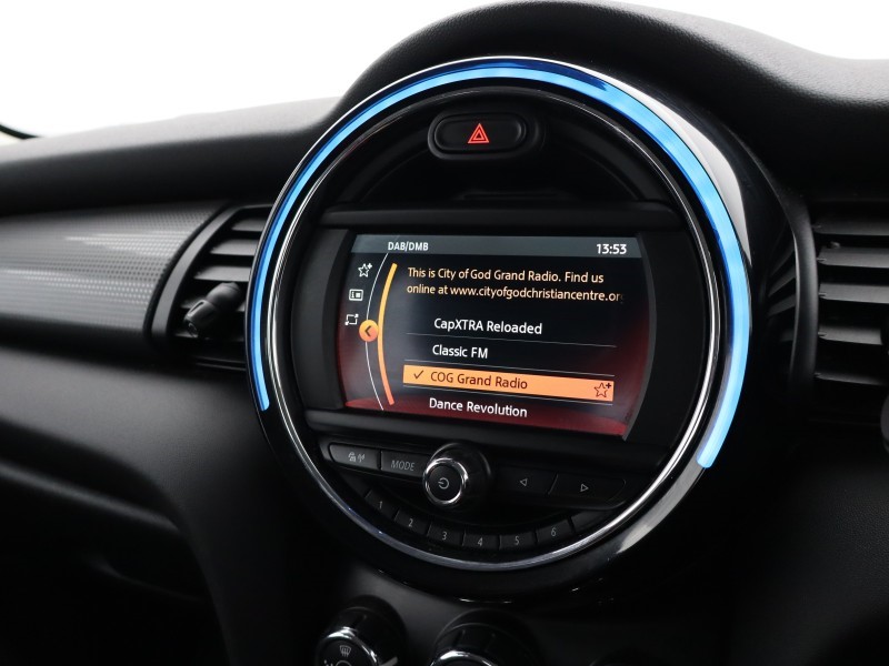 2018 (68) MINI HATCHBACK 1.5 Cooper Classic II 5dr 5113109