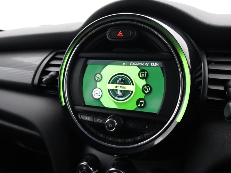 2018 (68) MINI HATCHBACK 1.5 Cooper Classic II 5dr 5113111