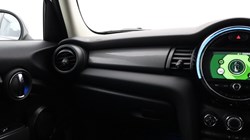 2018 (68) MINI HATCHBACK 1.5 Cooper Classic II 5dr 5113096