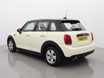 2018 (68) MINI HATCHBACK 1.5 Cooper Classic II 5dr