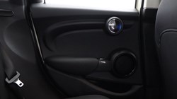 2018 (68) MINI HATCHBACK 1.5 Cooper Classic II 5dr 5113087