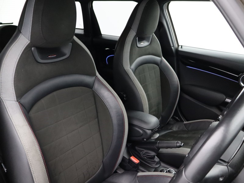 2022 (22) MINI HATCHBACK 1.5 Cooper Sport 5dr 5076001