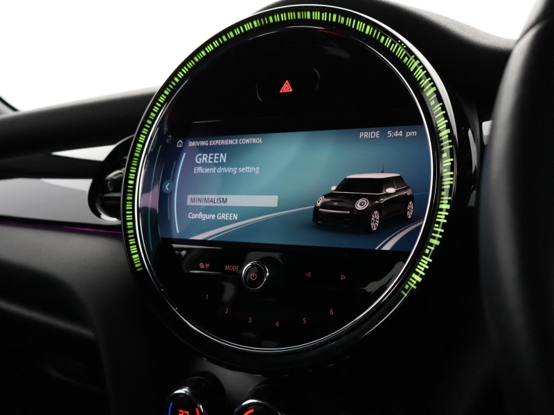 2022 (22) MINI HATCHBACK 1.5 Cooper Sport 5dr 5076043