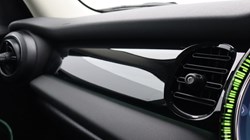 2024 (73) MINI HATCHBACK 1.5 Cooper Classic Premium 5dr 5071180