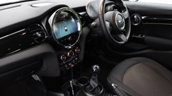 2024 (73) MINI HATCHBACK 1.5 Cooper Classic Premium 5dr 5071166