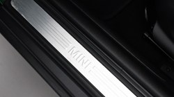 2024 (73) MINI HATCHBACK 1.5 Cooper Classic Premium 5dr 5071167