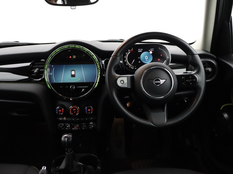 2024 (73) MINI HATCHBACK 1.5 Cooper Classic Premium 5dr 5071170