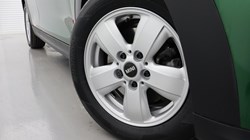 2024 (73) MINI HATCHBACK 1.5 Cooper Classic Premium 5dr 5071161