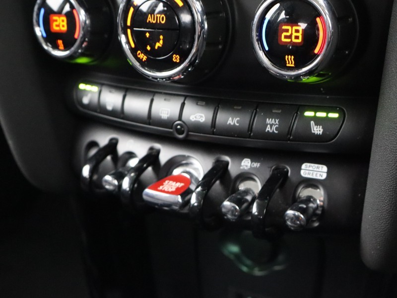 2024 (73) MINI HATCHBACK 1.5 Cooper Classic Premium 5dr 5071187