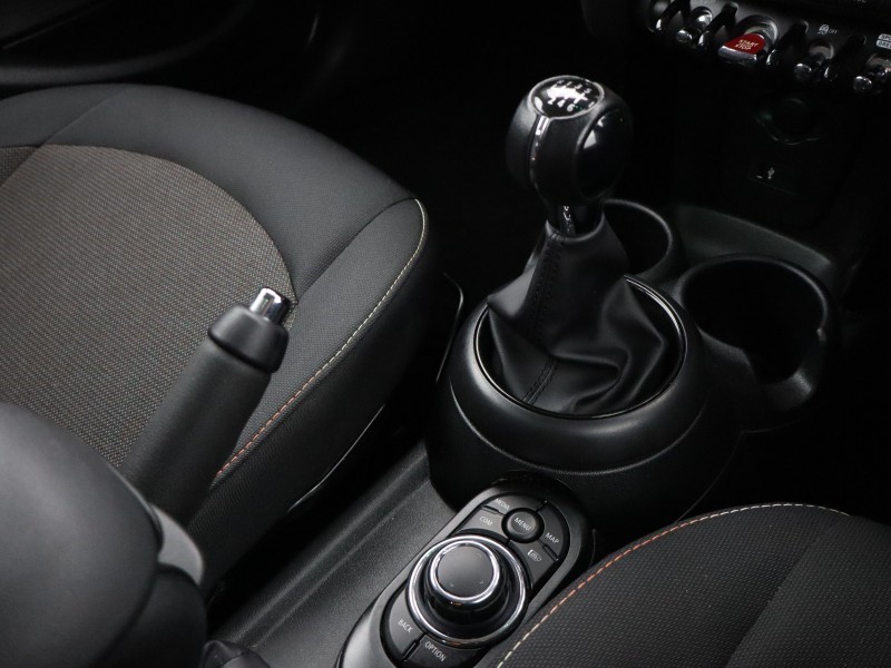 2024 (73) MINI HATCHBACK 1.5 Cooper Classic Premium 5dr 5071191