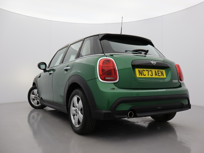 2024 (73) MINI HATCHBACK 1.5 Cooper Classic Premium 5dr 5071163