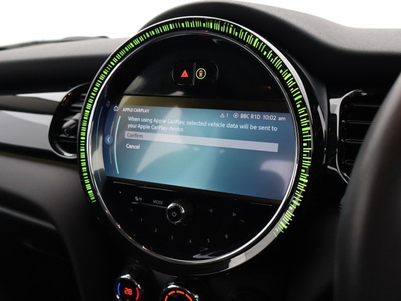 2024 (73) MINI HATCHBACK 1.5 Cooper Classic Premium 5dr 5071176