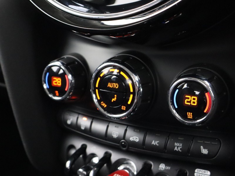 2024 (73) MINI HATCHBACK 1.5 Cooper Classic Premium 5dr 5071186