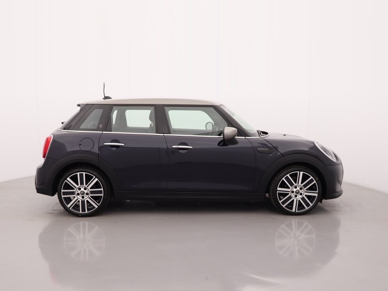 2022 (72) MINI HATCHBACK 1.5 Cooper Exclusive 5dr Auto 5194084