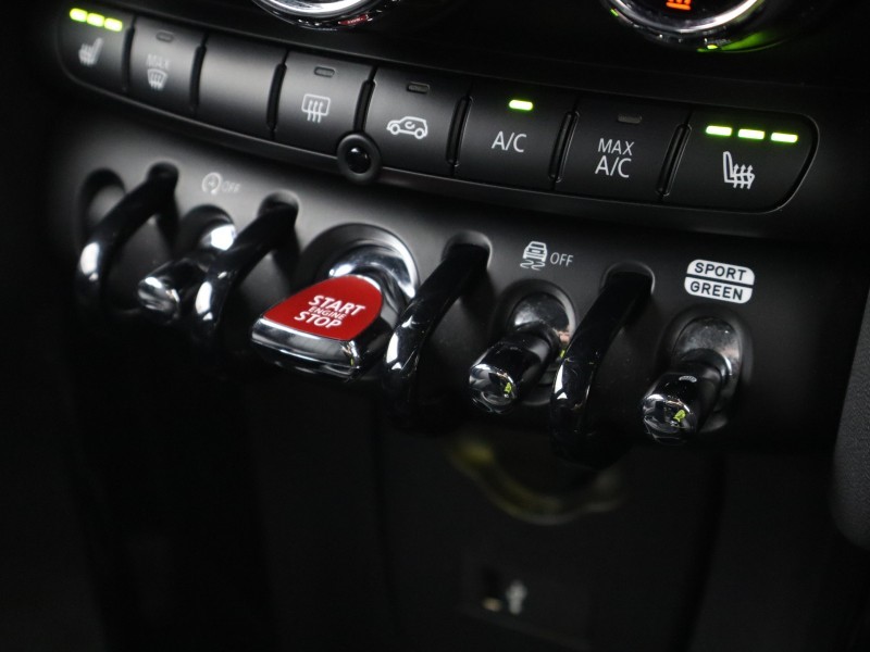 2022 (72) MINI HATCHBACK 1.5 Cooper Exclusive 5dr Auto 5194127