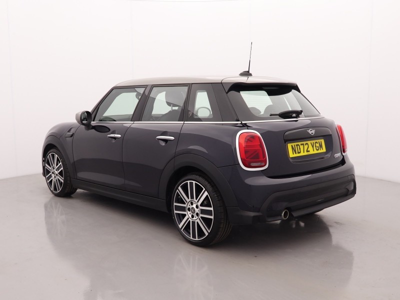 2022 (72) MINI HATCHBACK 1.5 Cooper Exclusive 5dr Auto