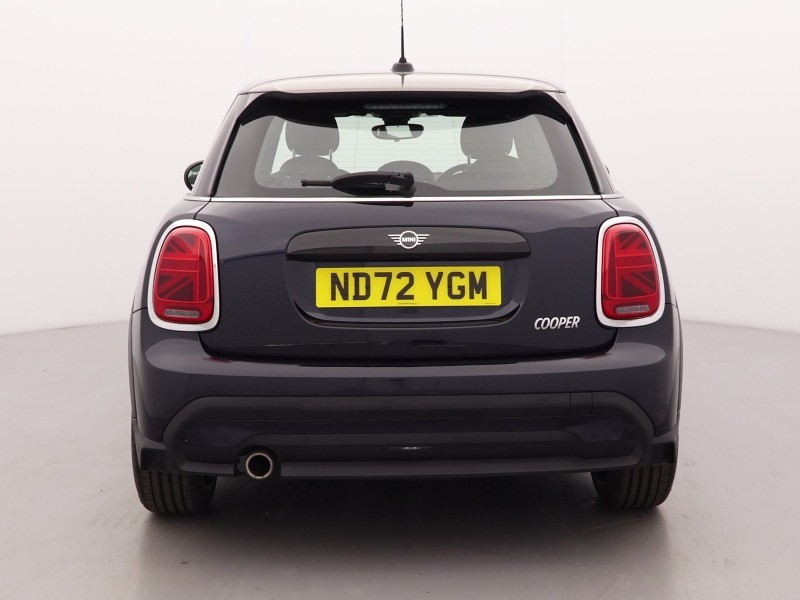 2022 (72) MINI HATCHBACK 1.5 Cooper Exclusive 5dr Auto 5194082