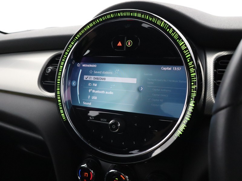 2022 (72) MINI HATCHBACK 1.5 Cooper Exclusive 5dr Auto 5194122