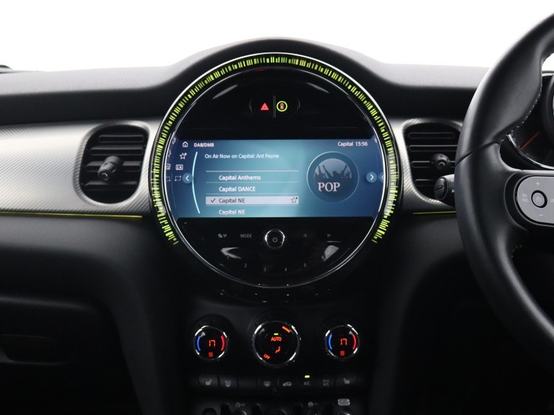 2022 (72) MINI HATCHBACK 1.5 Cooper Exclusive 5dr Auto 5194114