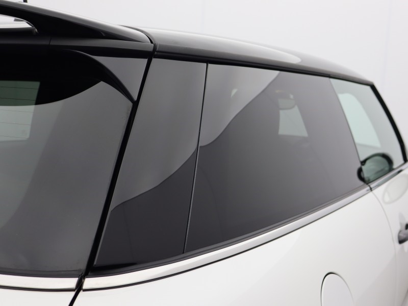 2024 (73) MINI HATCHBACK 1.5 Cooper Sport Premium 3dr Auto 5037875