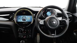 2024 (73) MINI HATCHBACK 1.5 Cooper Sport Premium 3dr Auto 5037885