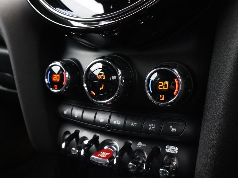 2024 (73) MINI HATCHBACK 1.5 Cooper Sport Premium 3dr Auto 5037903