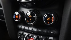 2024 (73) MINI HATCHBACK 1.5 Cooper Sport Premium 3dr Auto 5037903