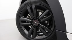 2024 (73) MINI HATCHBACK 1.5 Cooper Sport Premium 3dr Auto 5037917