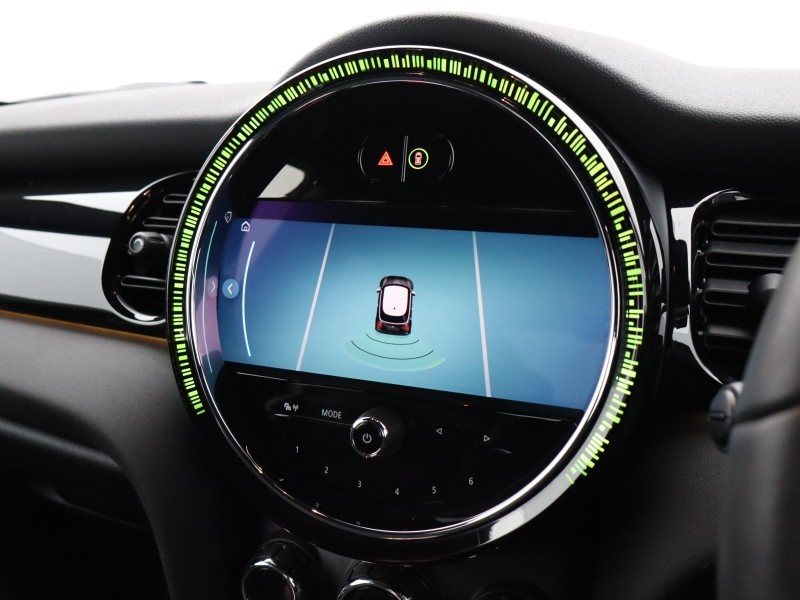 2024 (73) MINI HATCHBACK 1.5 Cooper Sport Premium 3dr Auto 5037894