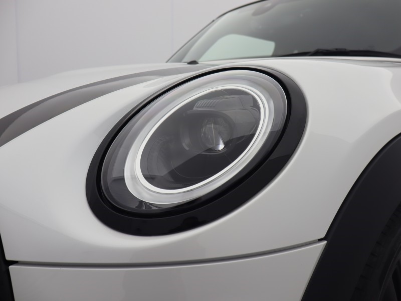 2024 (73) MINI HATCHBACK 1.5 Cooper Sport Premium 3dr Auto 5037867