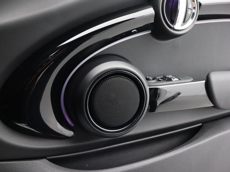 2024 (73) MINI HATCHBACK 1.5 Cooper Sport Premium 3dr Auto 5037879