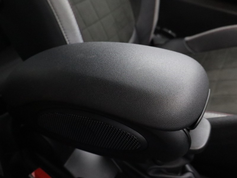 2024 (73) MINI HATCHBACK 1.5 Cooper Sport Premium 3dr Auto 5037909